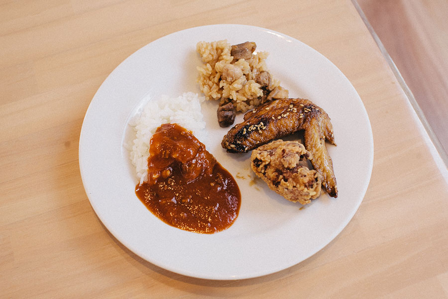 カレーと鶏料理たち