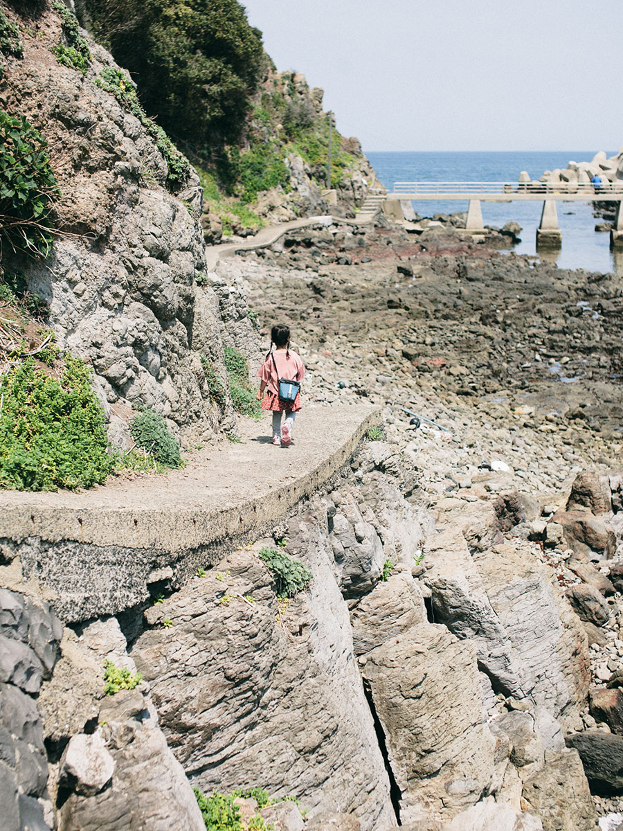 海食崖の遊歩道